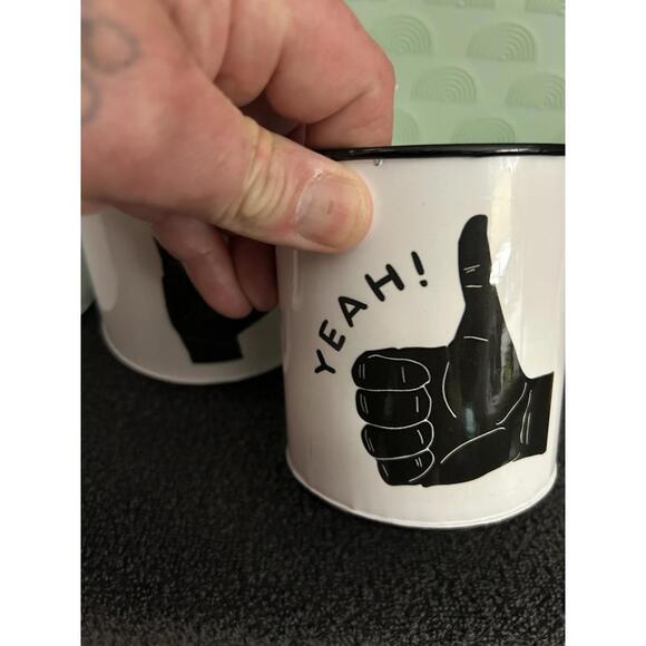 collectible tins containers - Picture 7 of 9